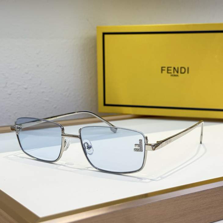 Picture of Fendi Sunglasses _SKUfw80238622fw